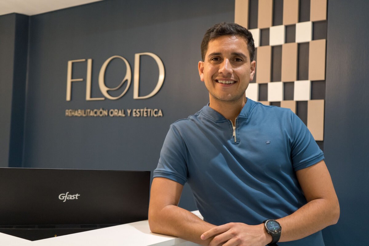 Dr. Fernando Gomez - Periodoncia